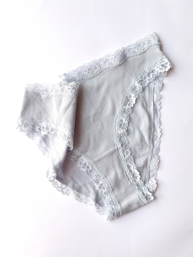 شورت زنانه کبریتی برند اویاندا آلمانی اورجینال