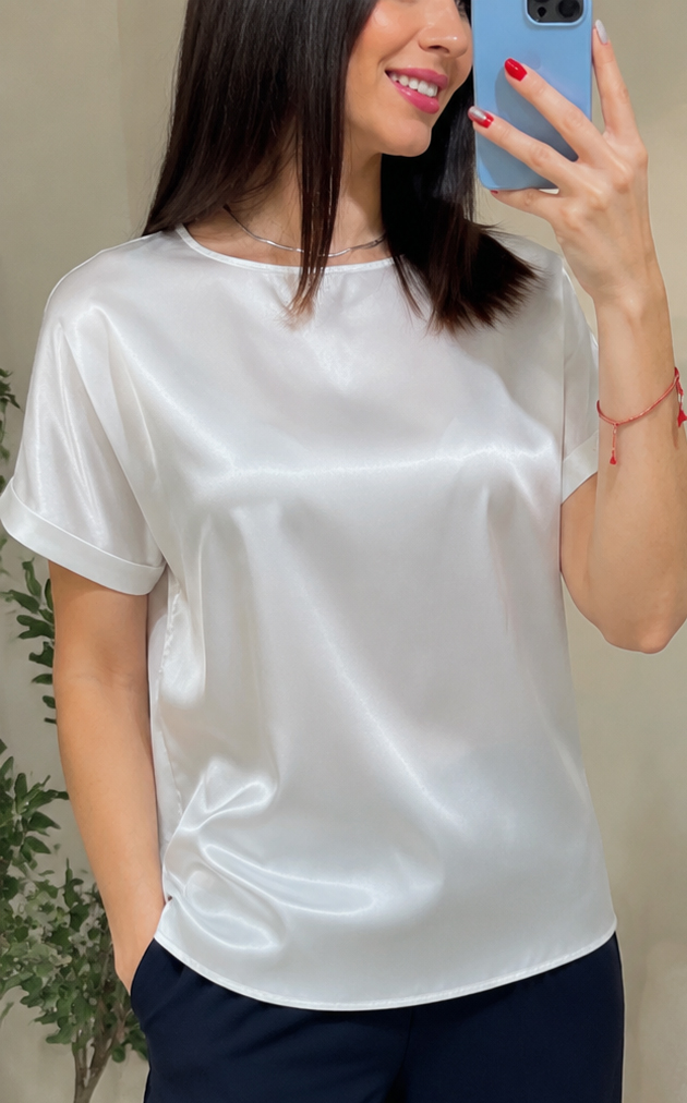 تیشرت راحتی ساتن سفید